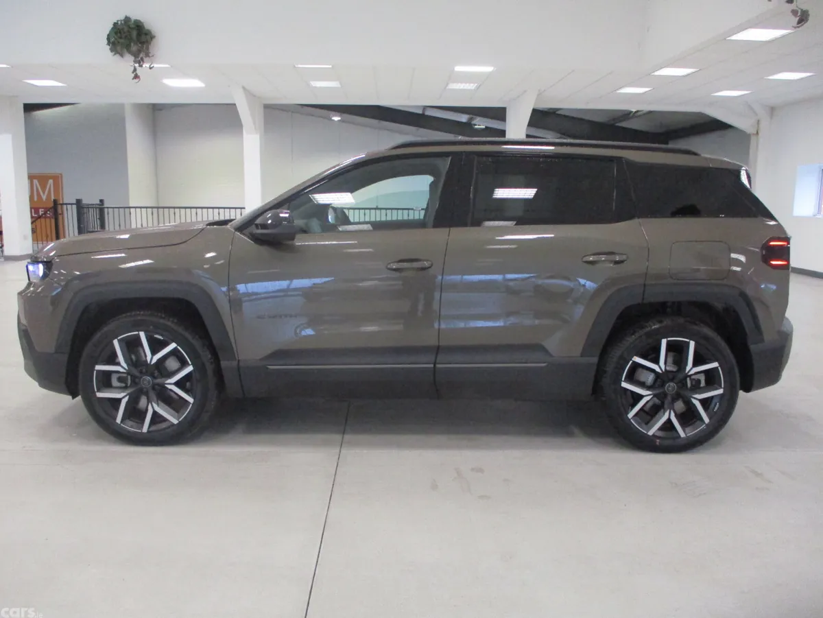 Jeep Compass SUV, Electric, 2026, Brown