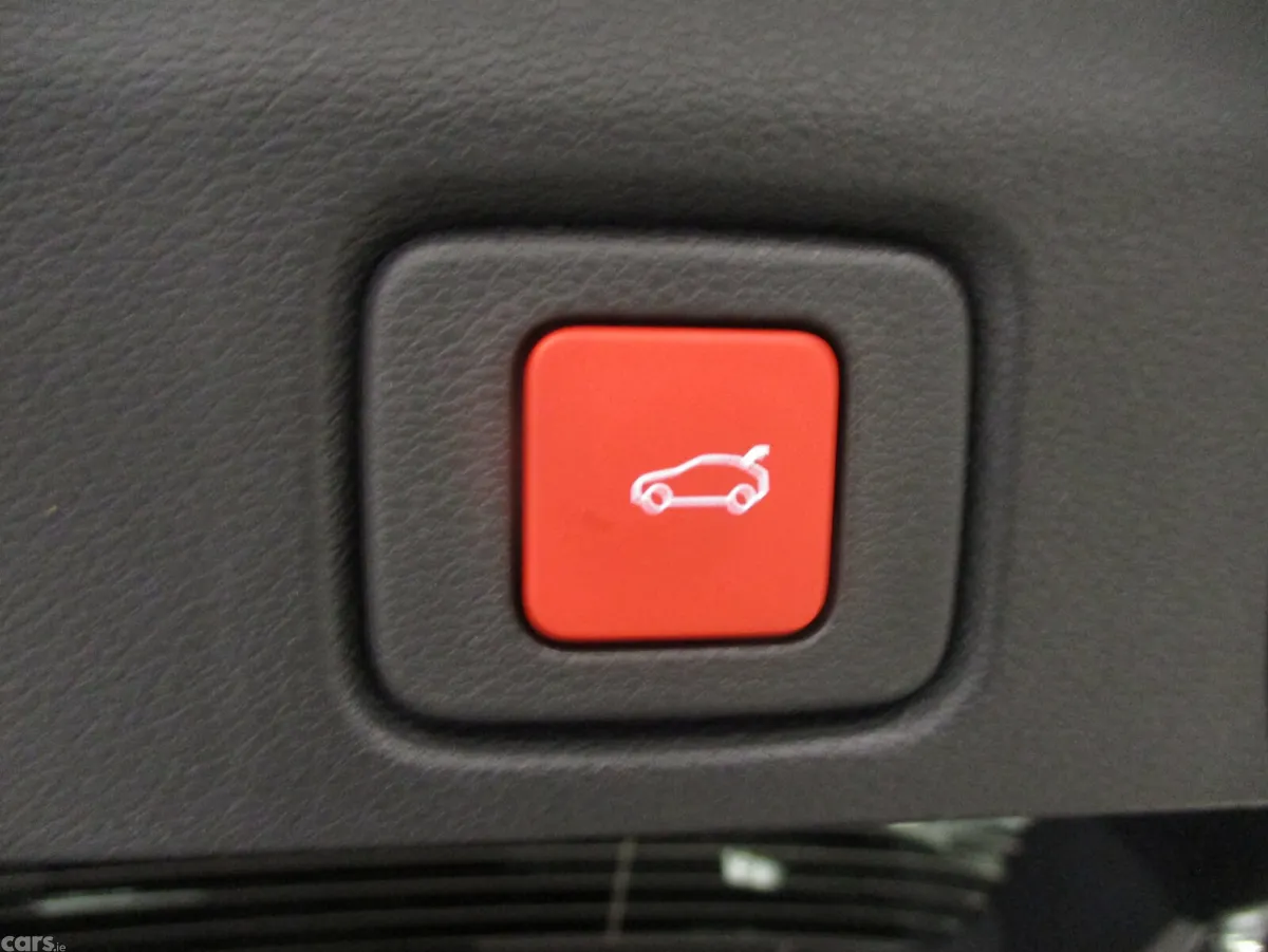 Jeep Compass SUV, Electric, 2026, Brown