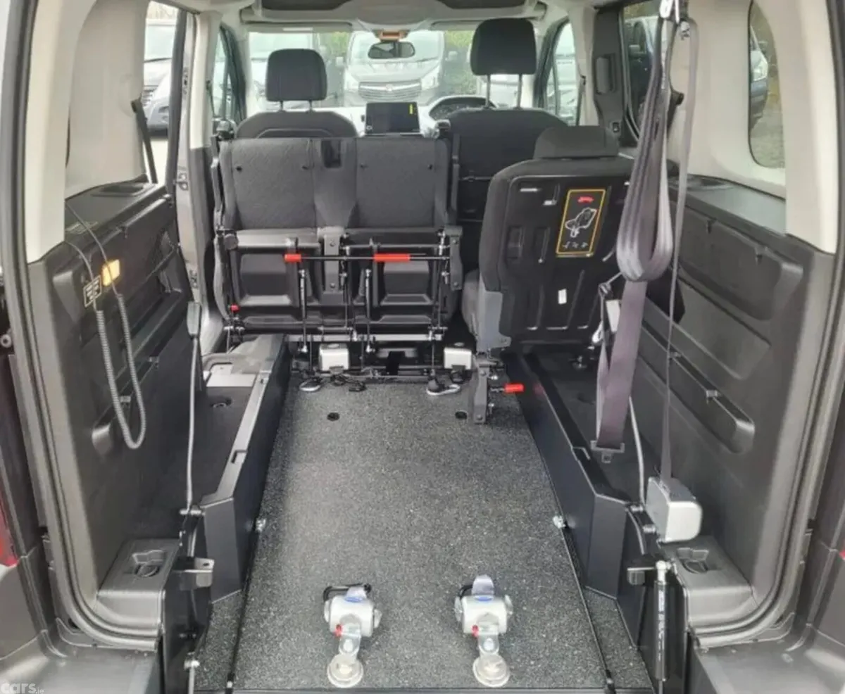 Peugeot Rifter MPV, Diesel, 2024, Blue