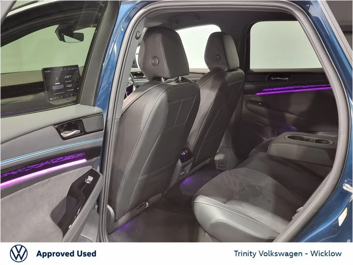 Volkswagen ID.7 Hatchback, Electric, 2024, Blue