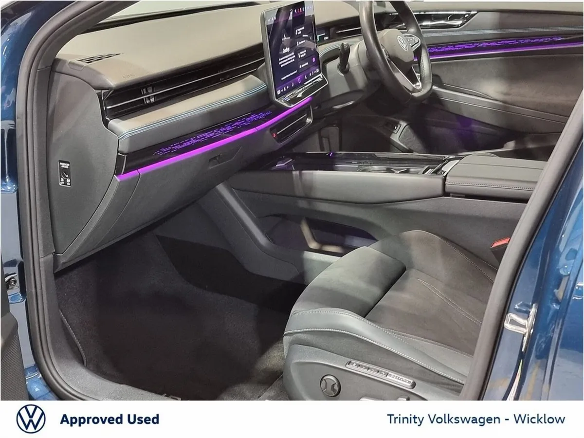 Volkswagen ID.7 Hatchback, Electric, 2024, Blue
