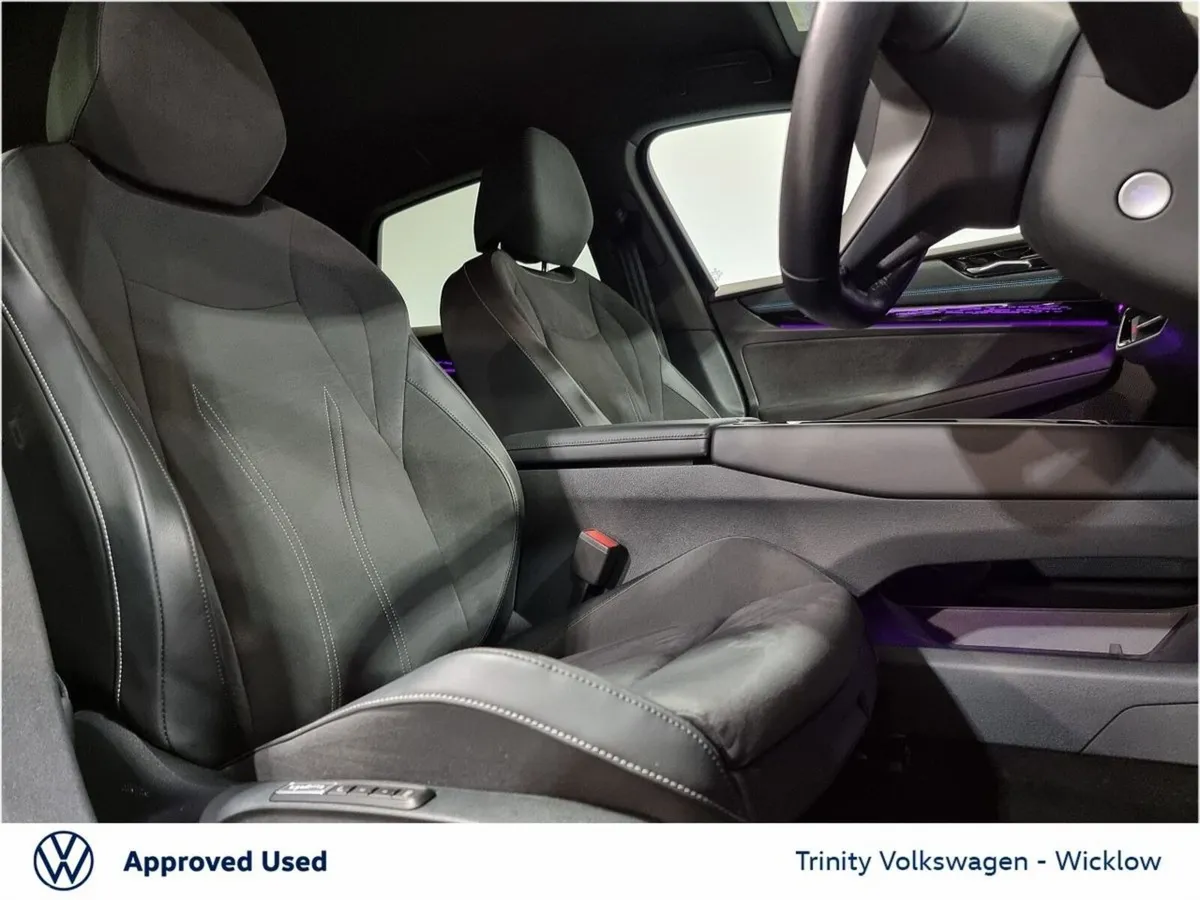 Volkswagen ID.7 Hatchback, Electric, 2024, Blue