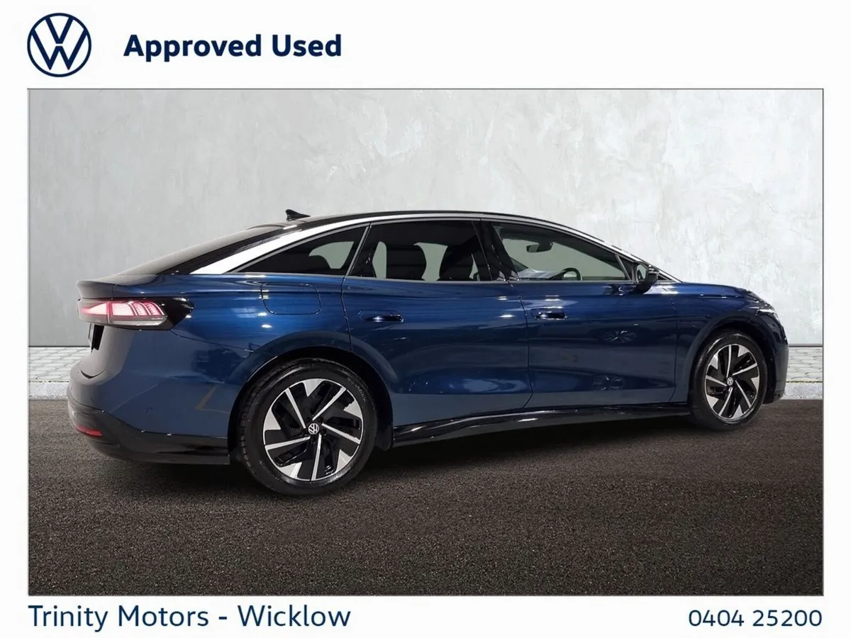 Volkswagen ID.7 Hatchback, Electric, 2024, Blue
