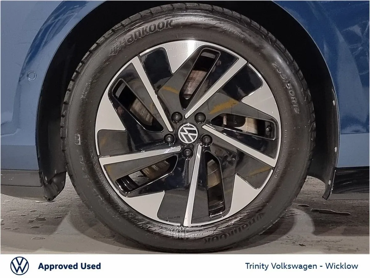 Volkswagen ID.7 Hatchback, Electric, 2024, Blue
