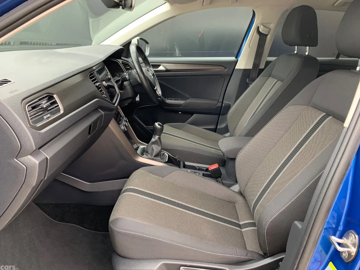 Volkswagen T-Roc SUV, Petrol, 2019, Blue
