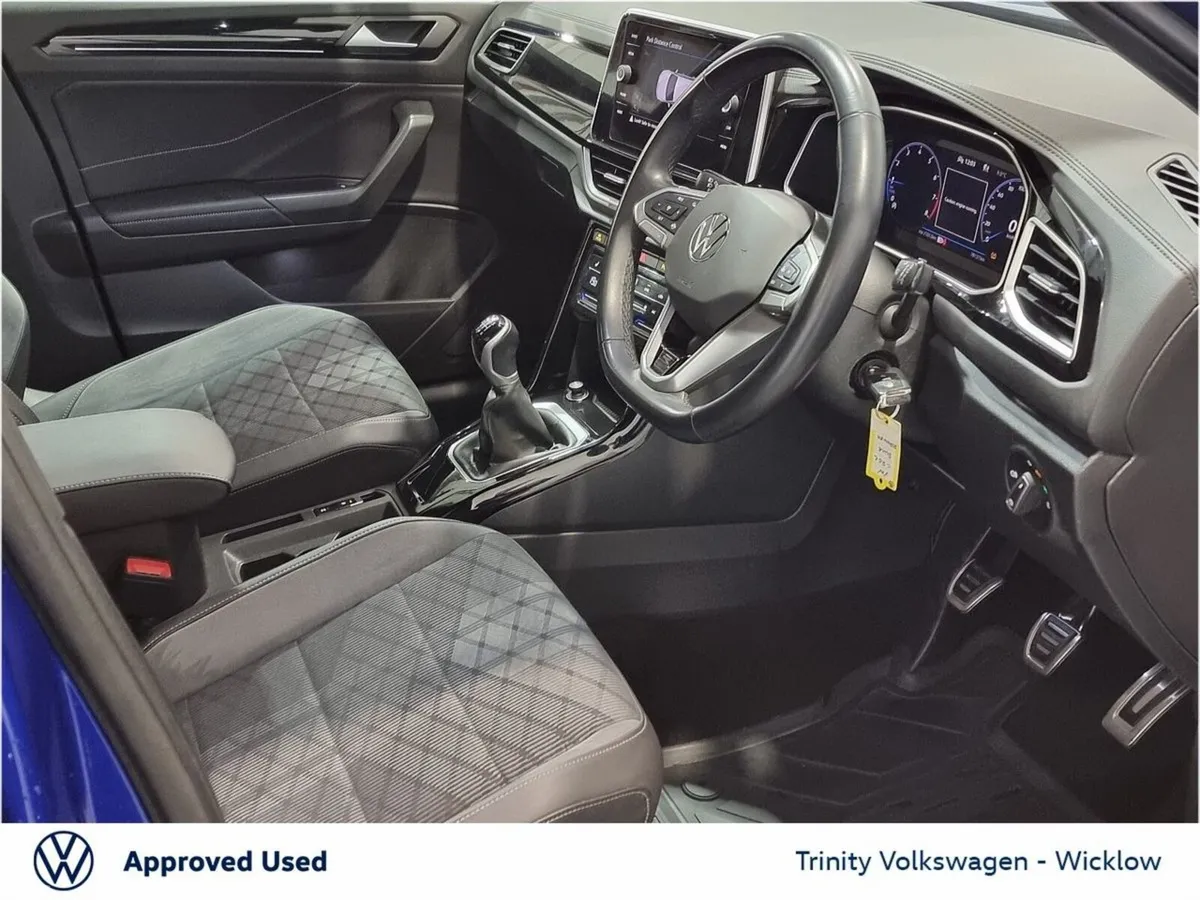 Volkswagen T-Roc SUV, Petrol, 2023, Blue