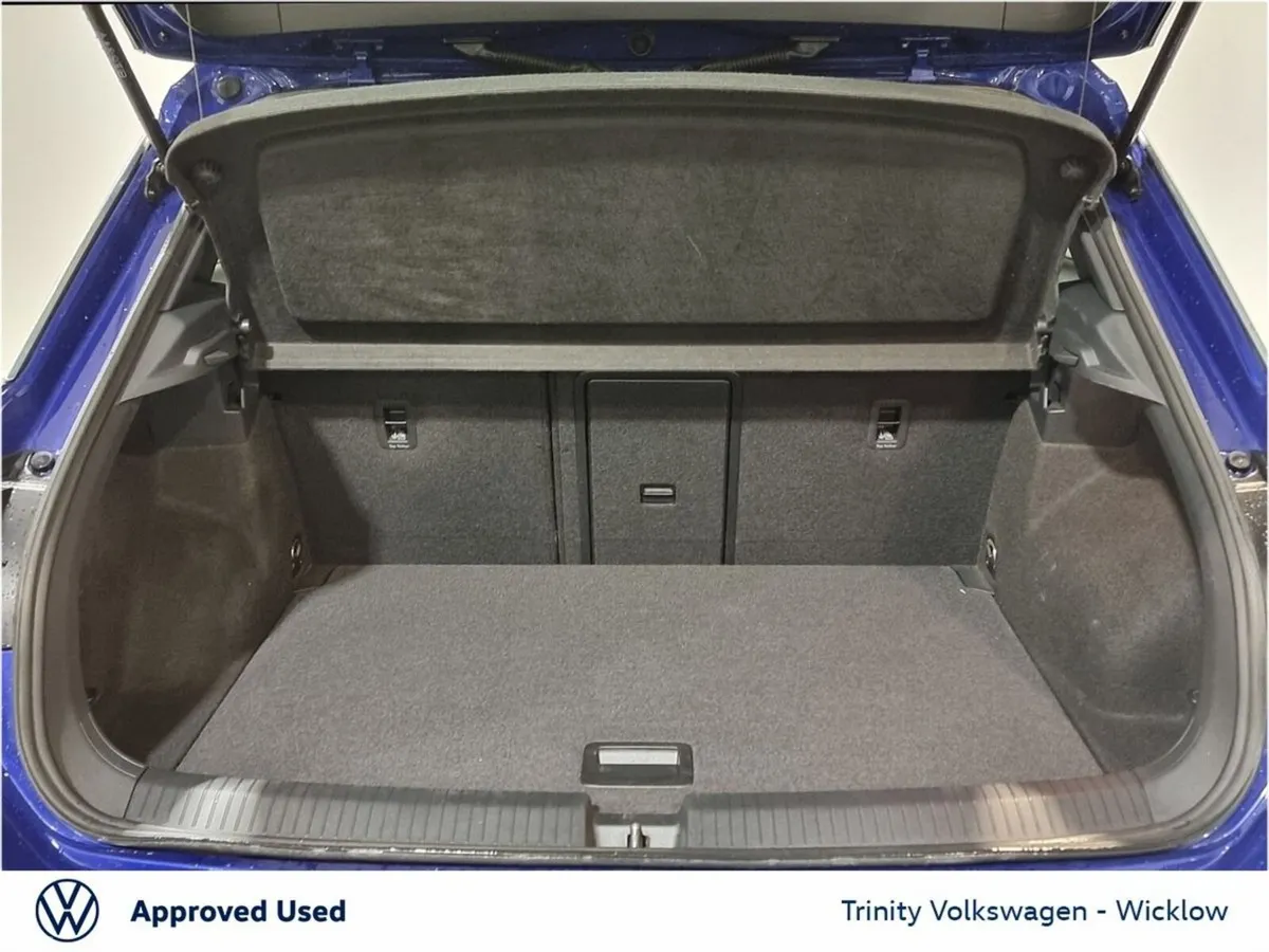 Volkswagen T-Roc SUV, Petrol, 2023, Blue