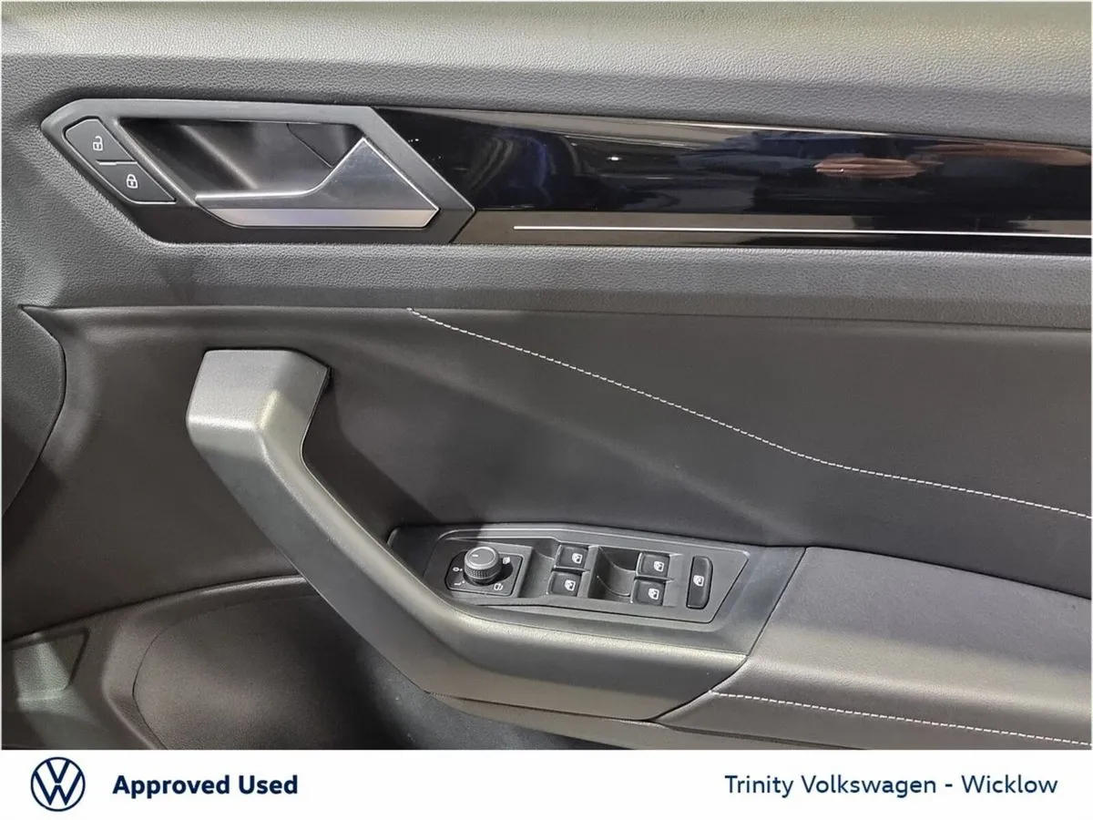 Volkswagen T-Roc SUV, Petrol, 2023, Blue