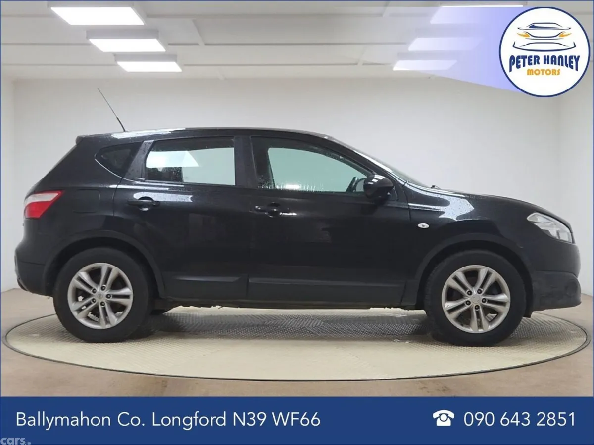 Nissan Qashqai Hatchback, Diesel, 2013, Black