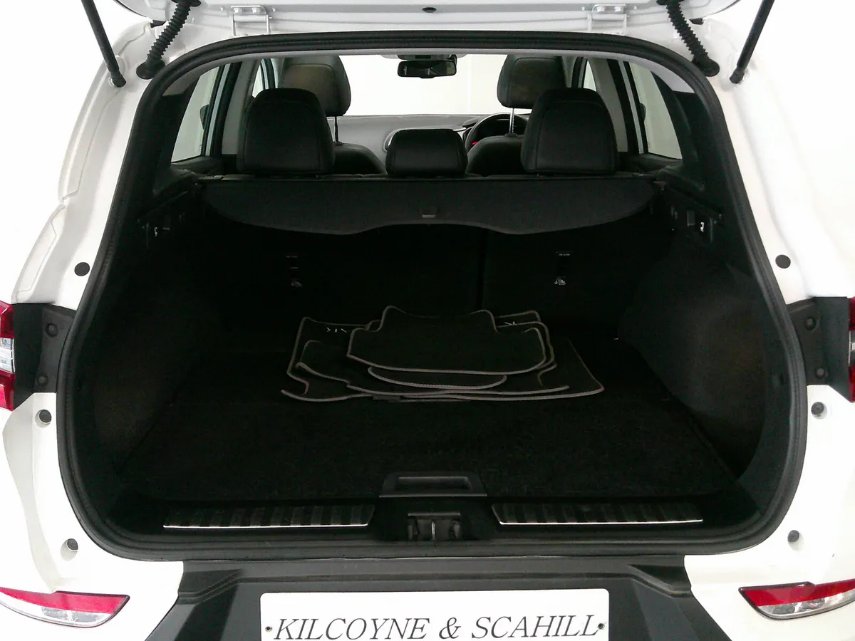 Renault Kadjar SUV, Diesel, 2021, White