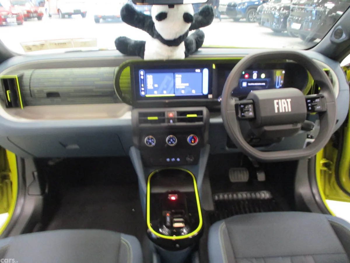 Fiat Grande Panda Hatchback, Petrol Hybrid, 2026, Yellow
