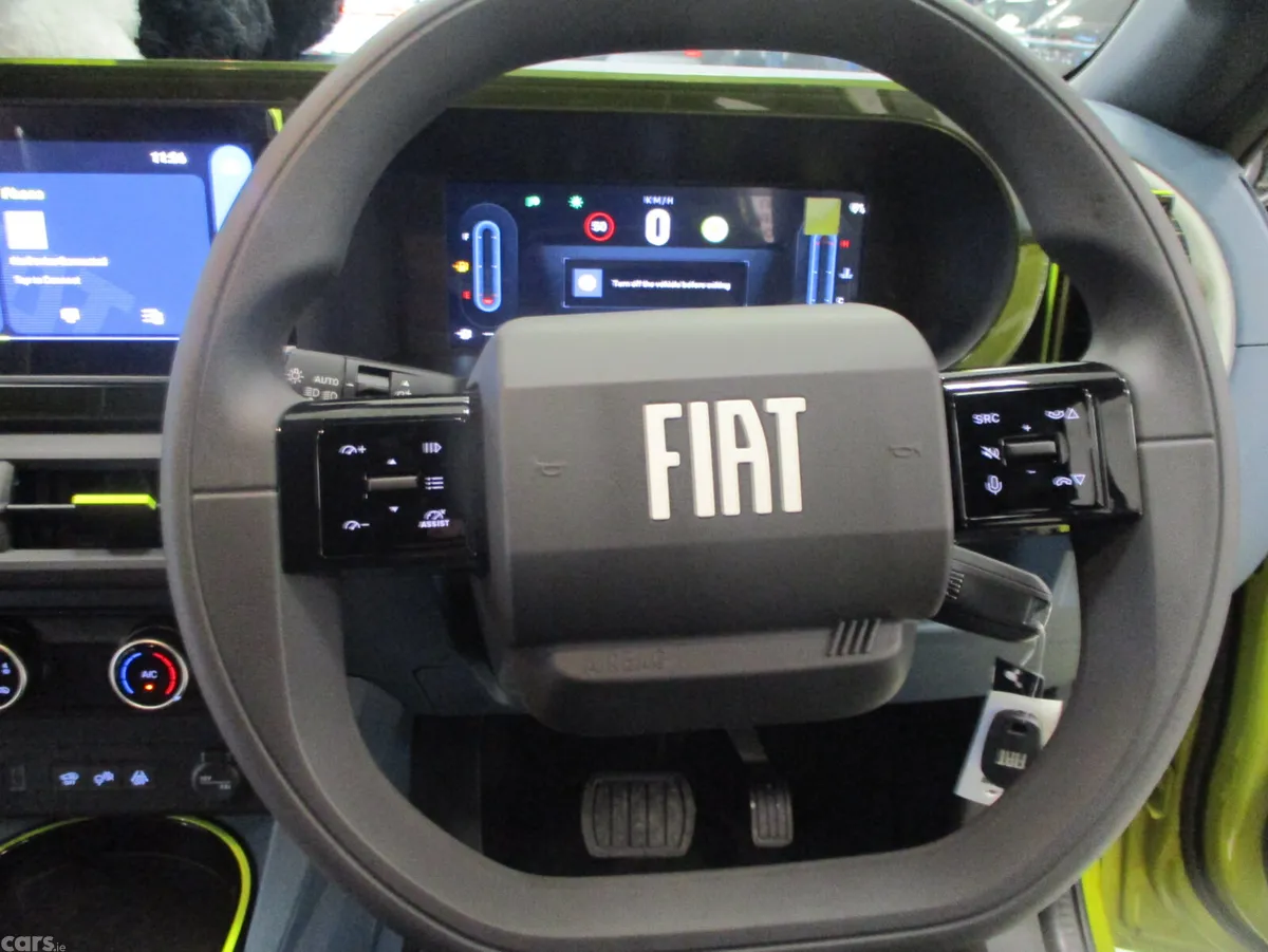 Fiat Grande Panda Hatchback, Petrol Hybrid, 2026, Yellow