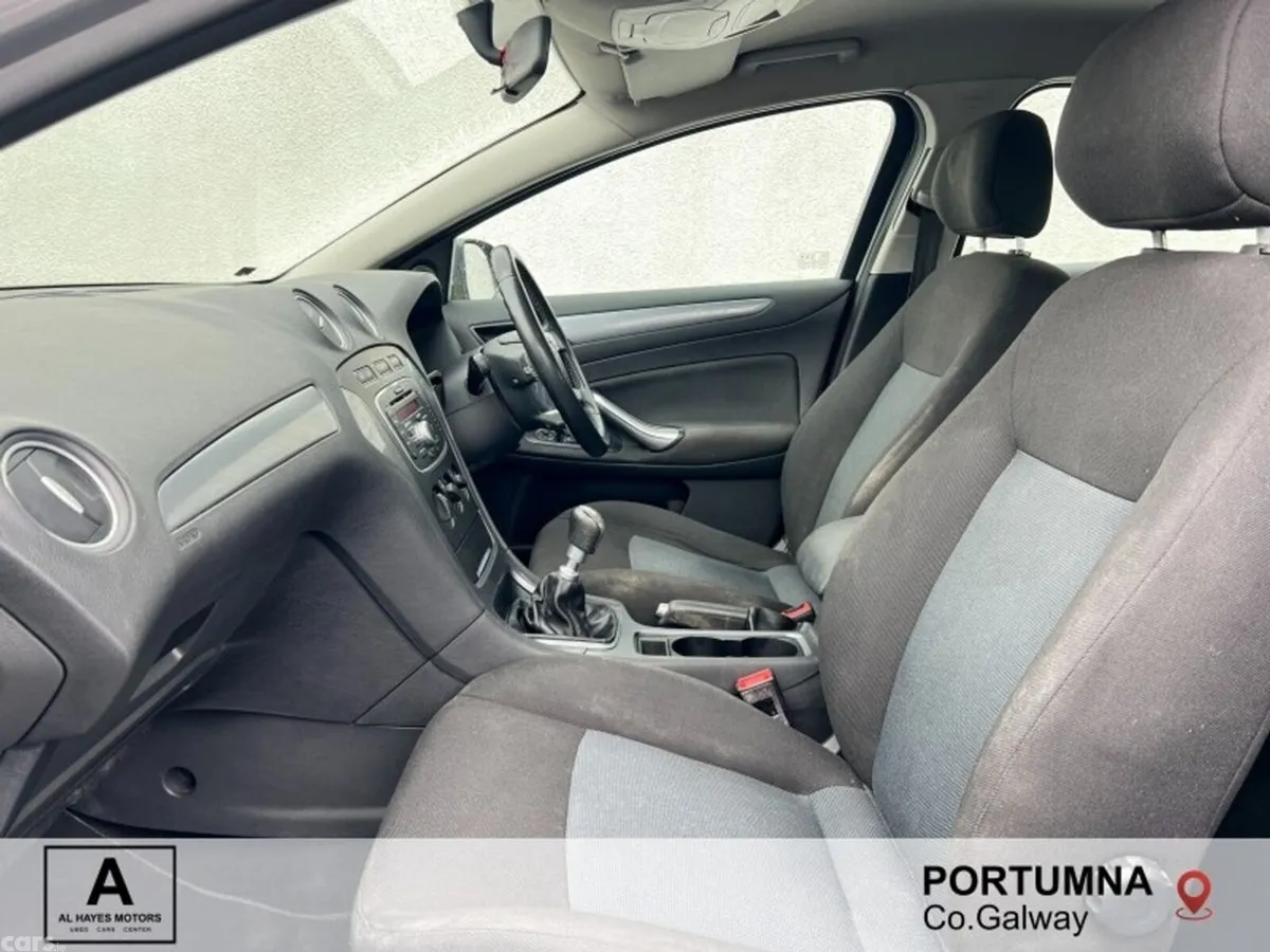 Ford Mondeo Hatchback, Diesel, 2014, Silver
