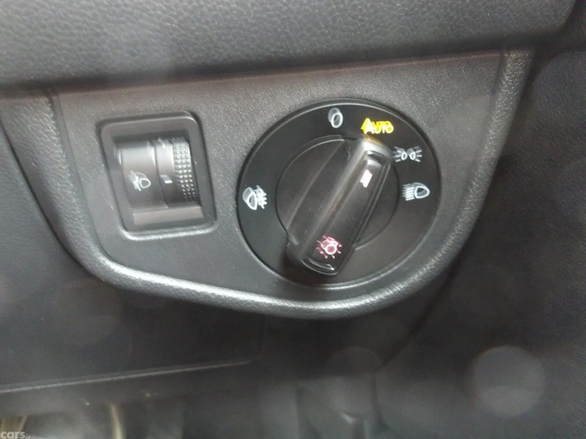 Volkswagen Polo Hatchback, Petrol, 2018, Silver