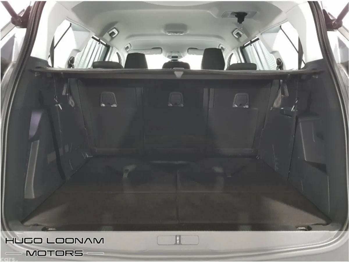 Peugeot 5008 MPV, Diesel, 2018, Grey
