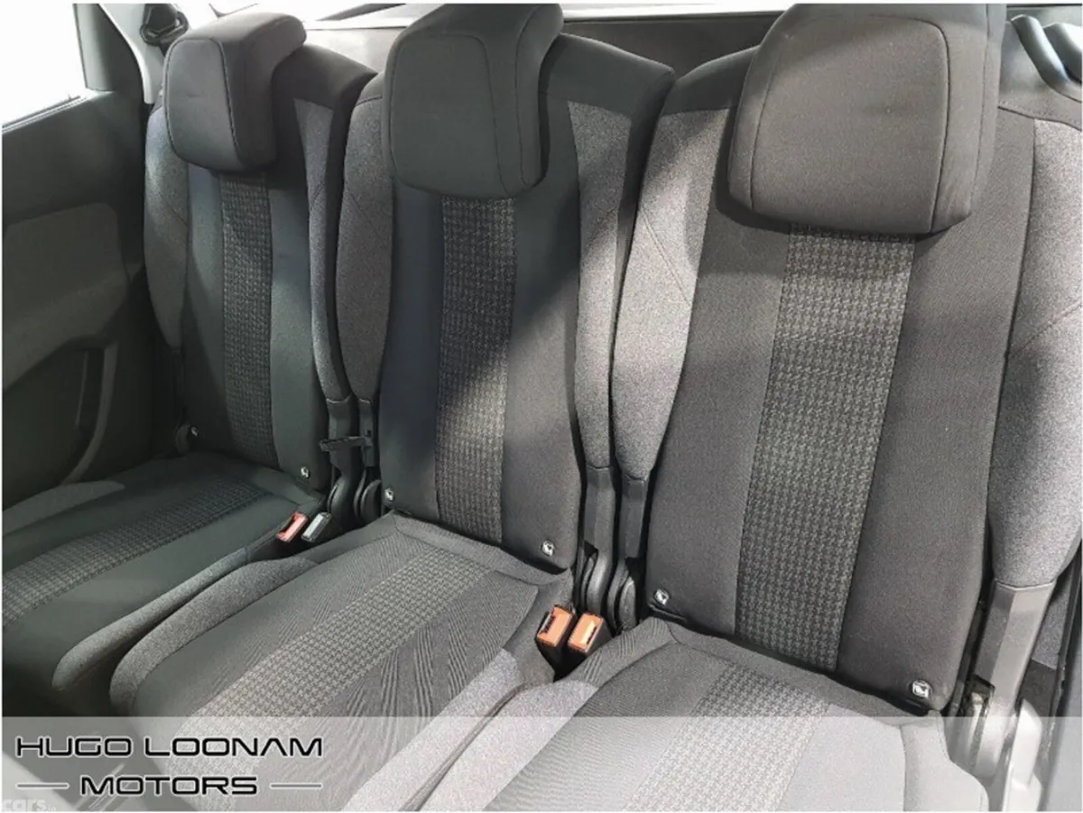 Peugeot 5008 MPV, Diesel, 2018, Grey