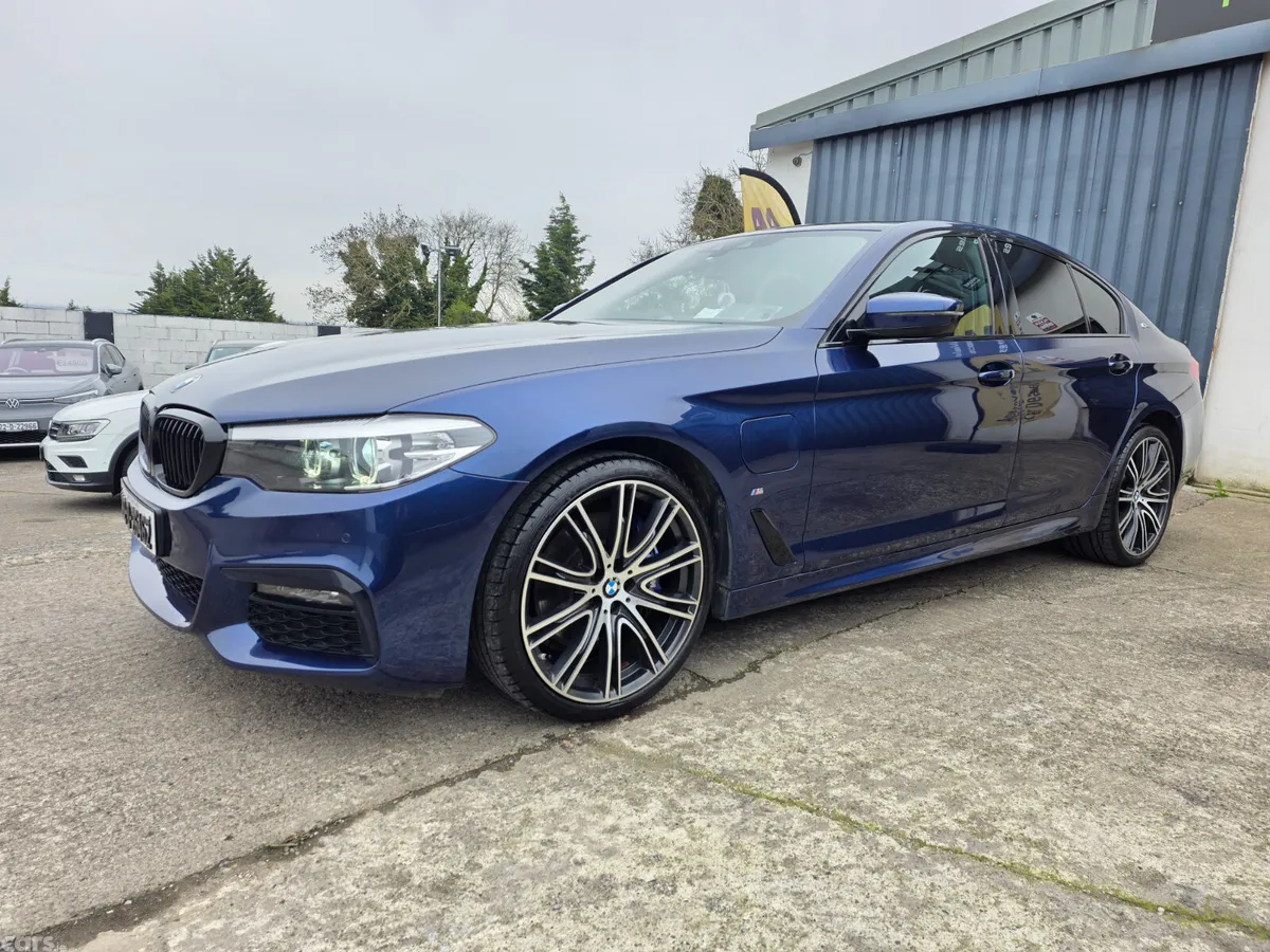 BMW 5-Series Saloon, Petrol Plug-in Hybrid, 2018, Blue