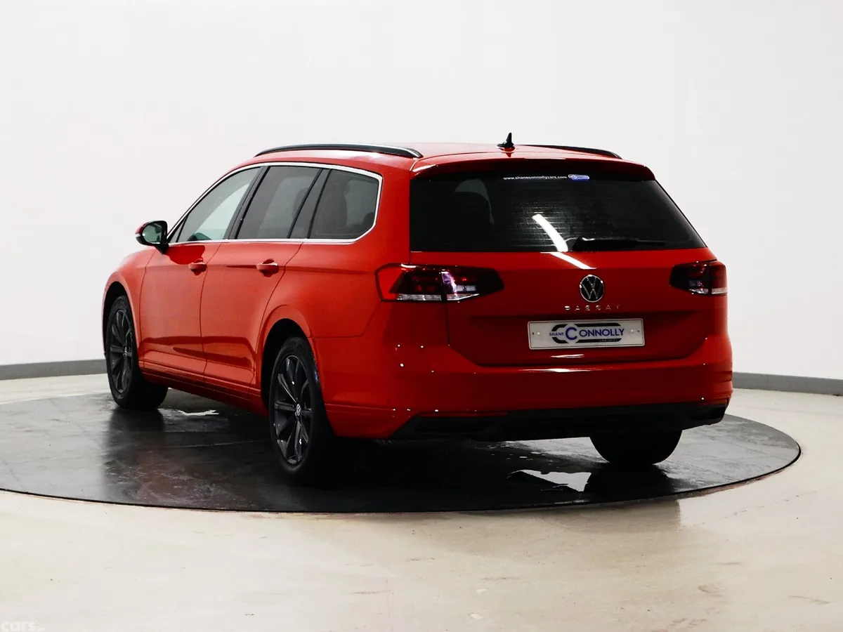Volkswagen Passat Estate, Petrol, 2022, Red