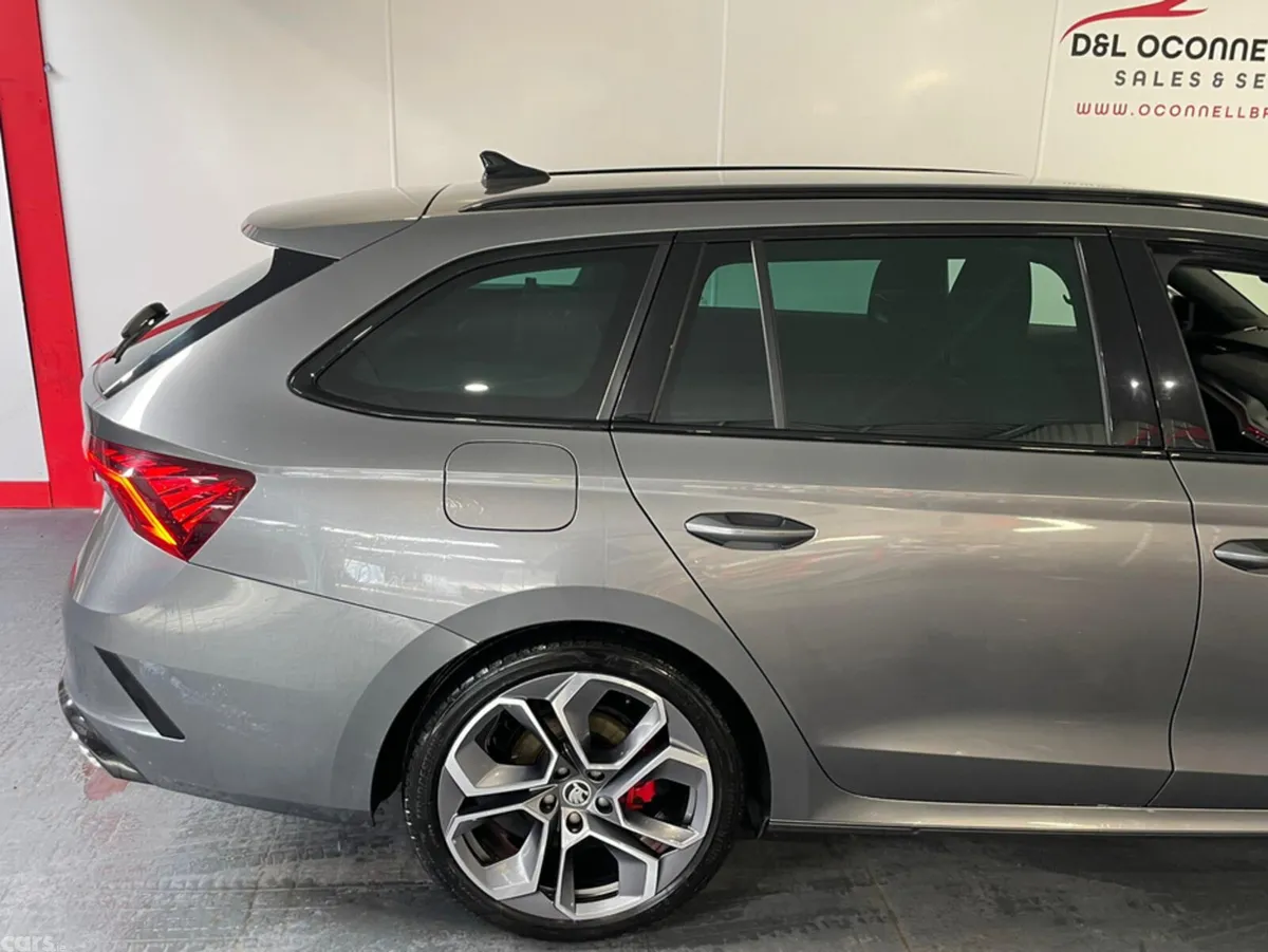 Skoda Octavia Estate, Diesel, 2022, Grey
