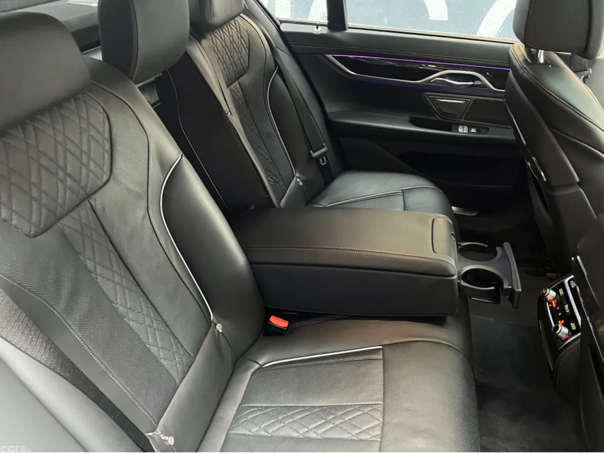 BMW 7-Series Saloon, Petrol Plug-in Hybrid, 2017, White