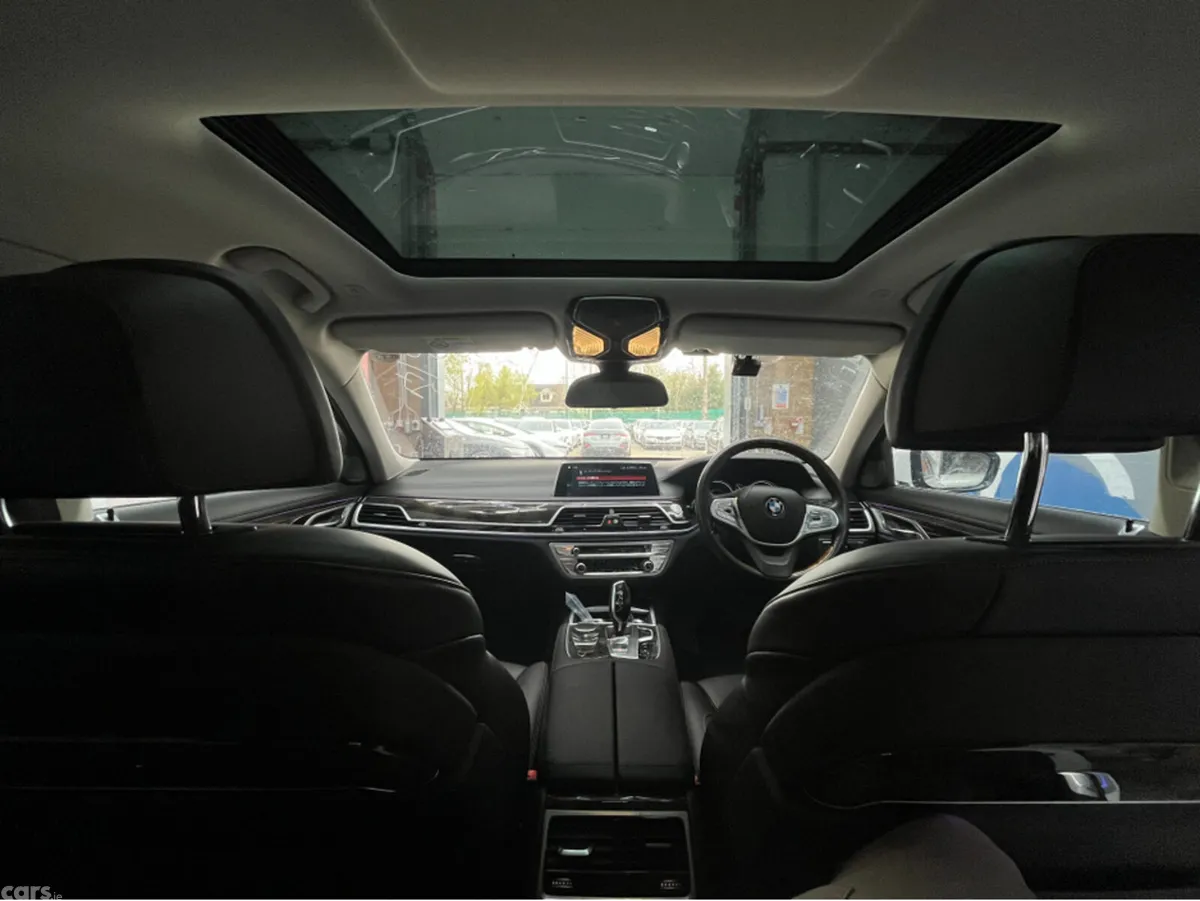 BMW 7-Series Saloon, Petrol Plug-in Hybrid, 2017, White