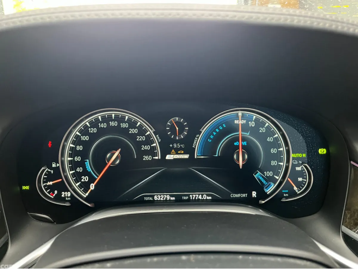BMW 7-Series Saloon, Petrol Plug-in Hybrid, 2017, White