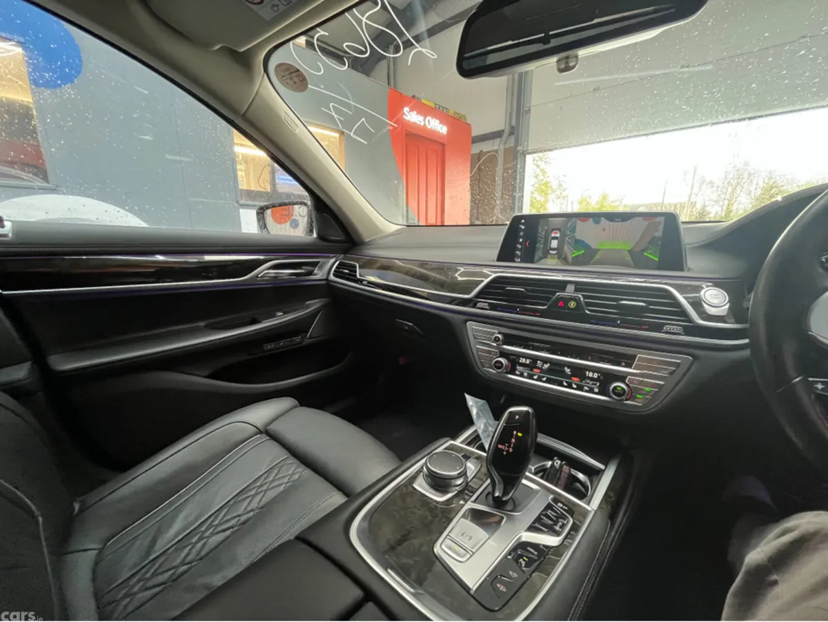 BMW 7-Series Saloon, Petrol Plug-in Hybrid, 2017, White