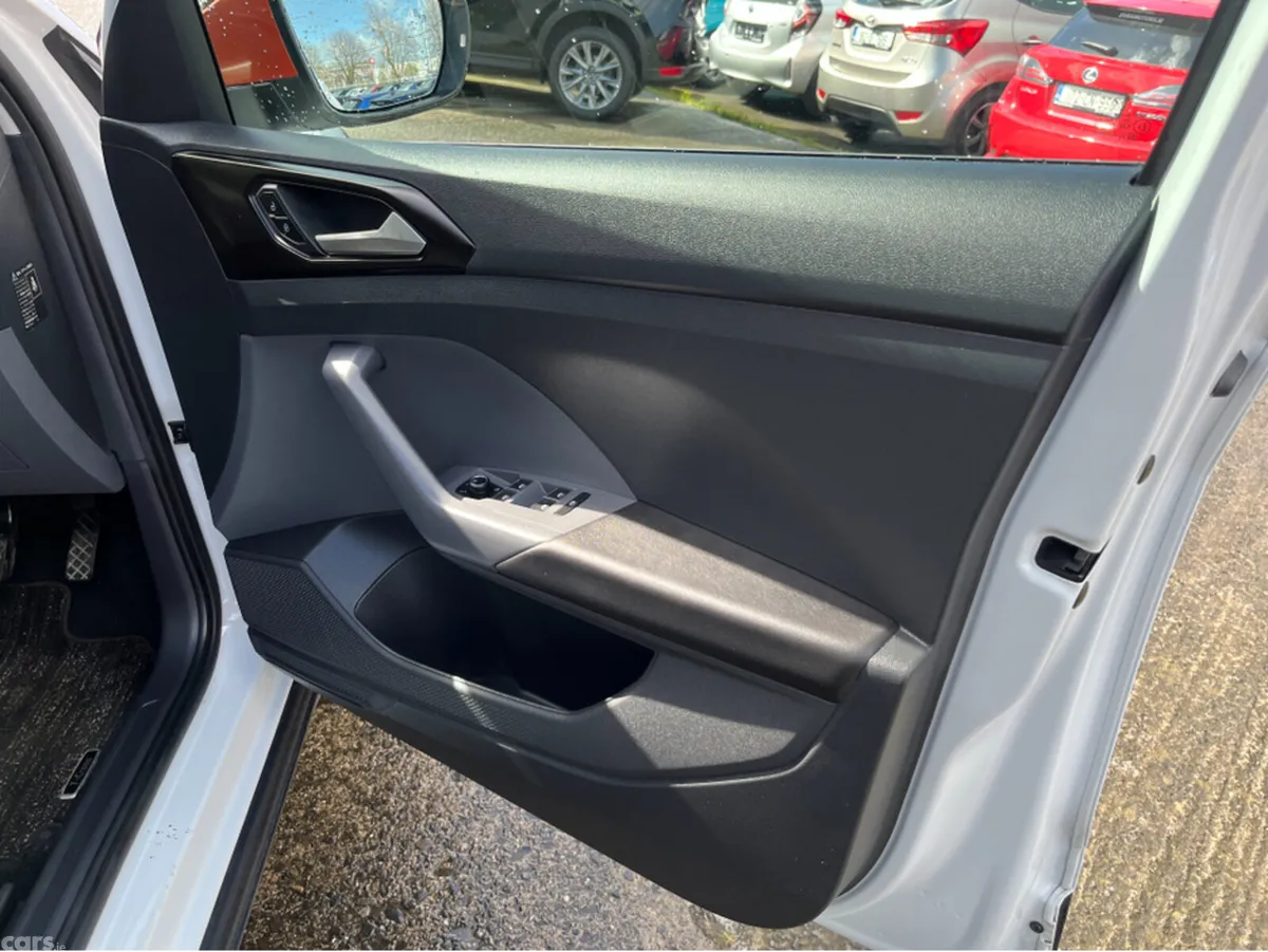 Volkswagen T-Cross SUV, Petrol, 2020, White