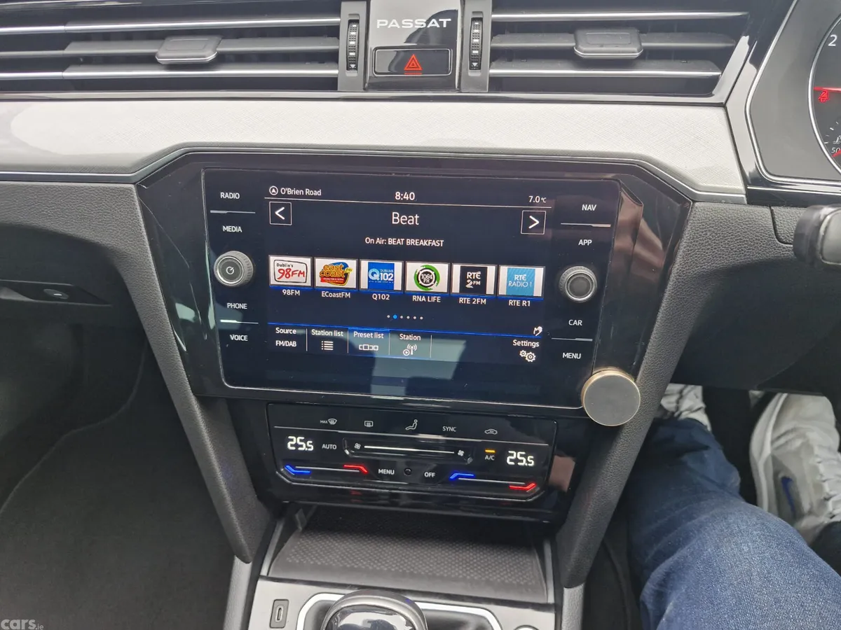 Volkswagen Passat Saloon, Diesel, 2022, Grey