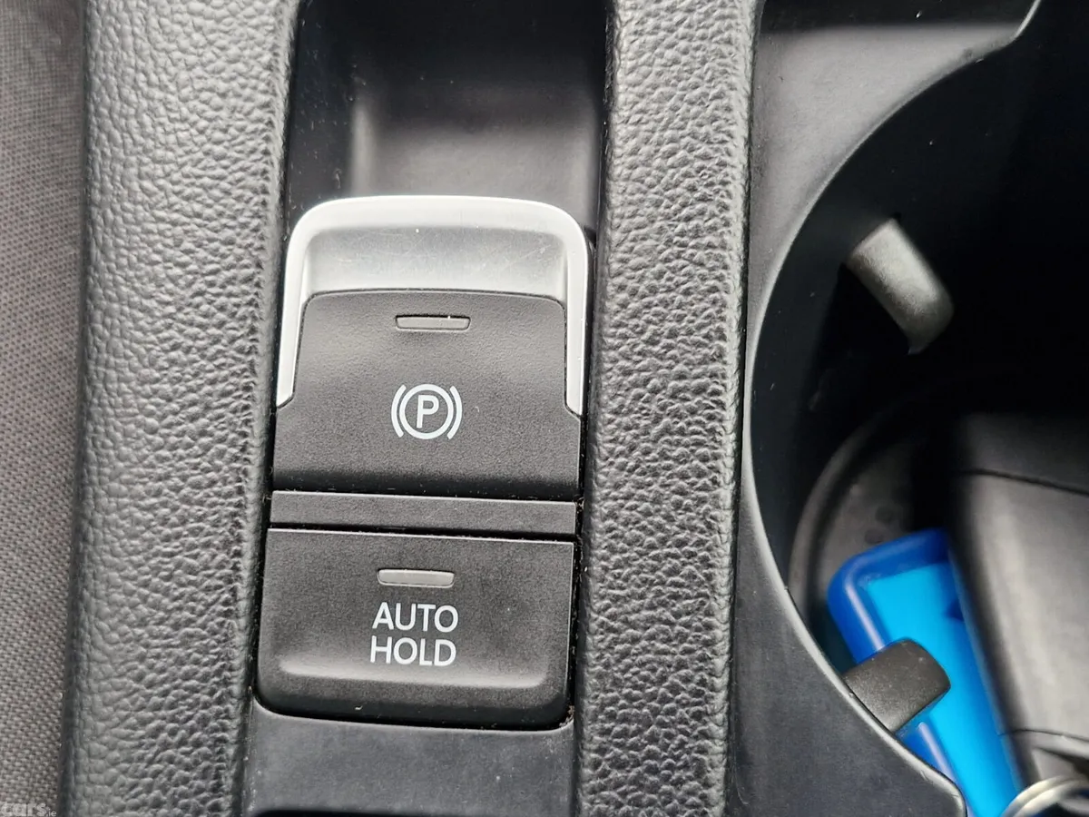 Volkswagen Passat Saloon, Diesel, 2022, Grey