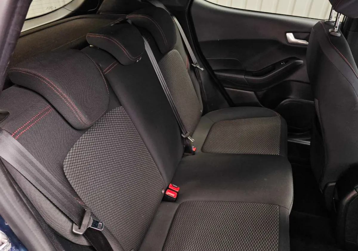 Ford Fiesta Hatchback, Petrol, 2021, Blue