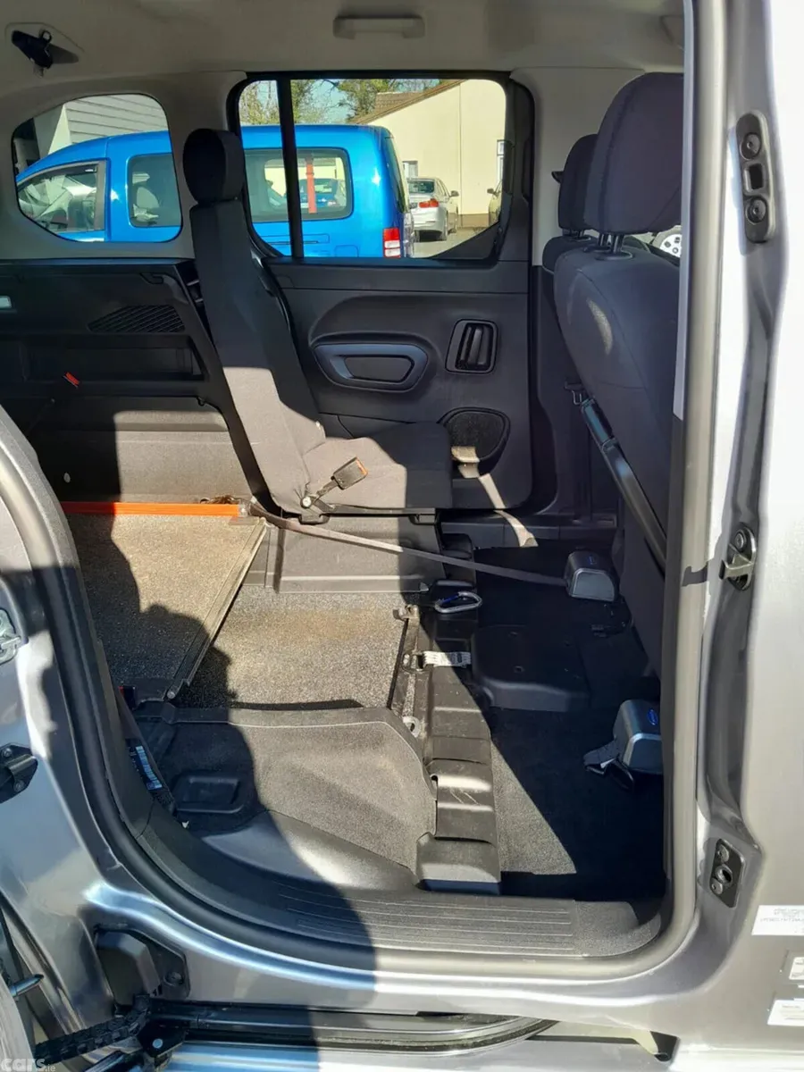 Peugeot Rifter MPV, Diesel, 2022, Grey