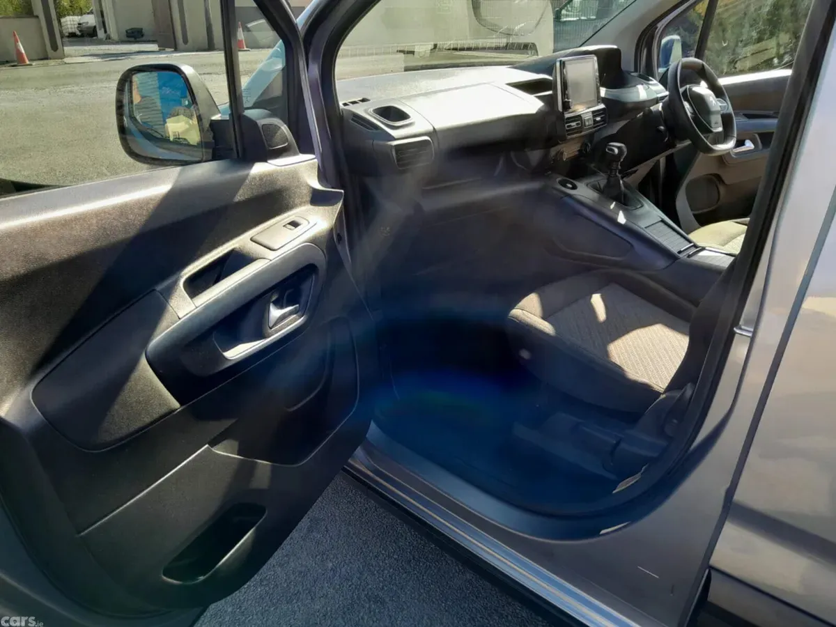 Peugeot Rifter MPV, Diesel, 2022, Grey