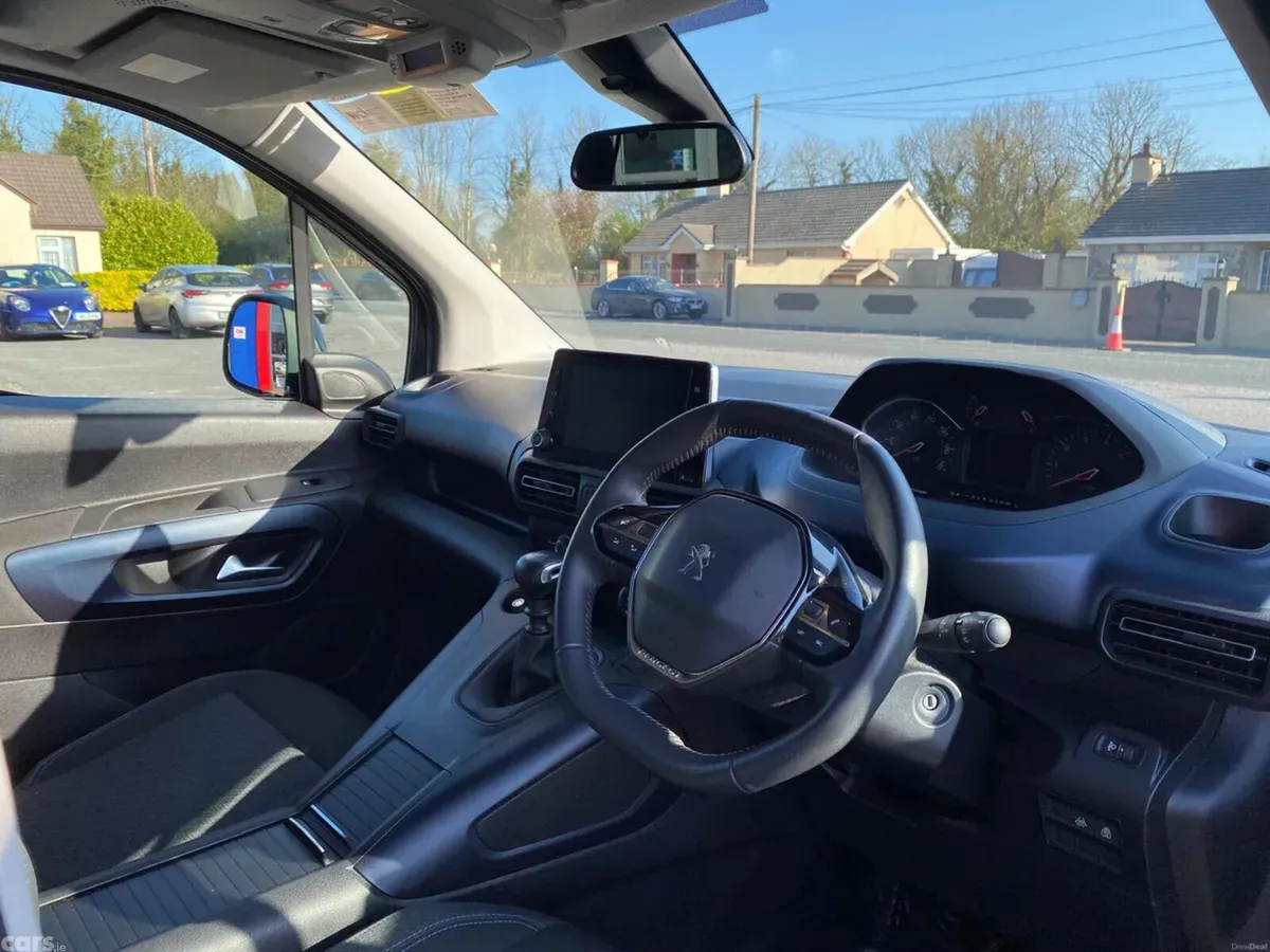 Peugeot Rifter MPV, Diesel, 2022, Grey