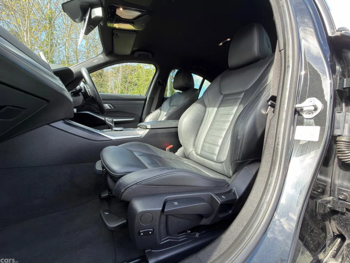 BMW 3-Series Saloon, Petrol Plug-in Hybrid, 2021, Black
