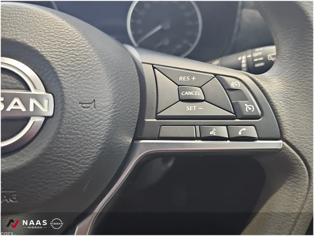 Nissan Juke MPV, Petrol, 2025, Grey