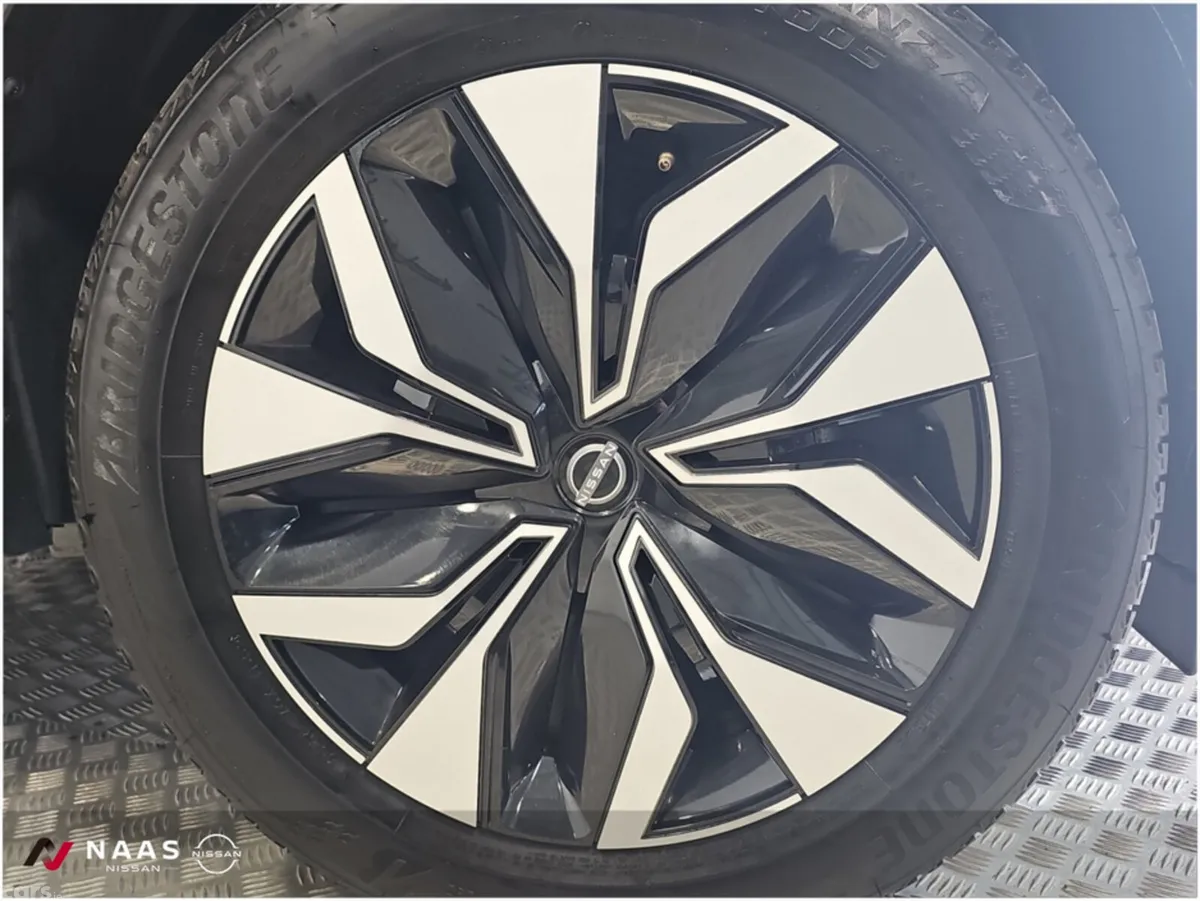 Nissan Juke MPV, Petrol, 2025, Black