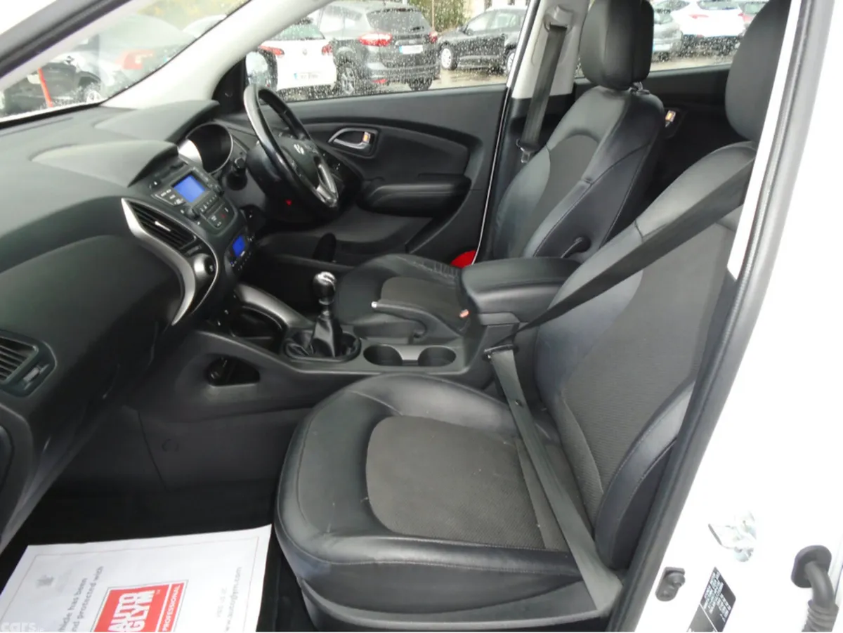 Hyundai ix35 SUV, Diesel, 2015, White