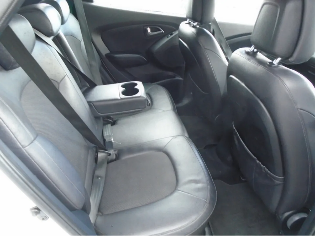Hyundai ix35 SUV, Diesel, 2015, White