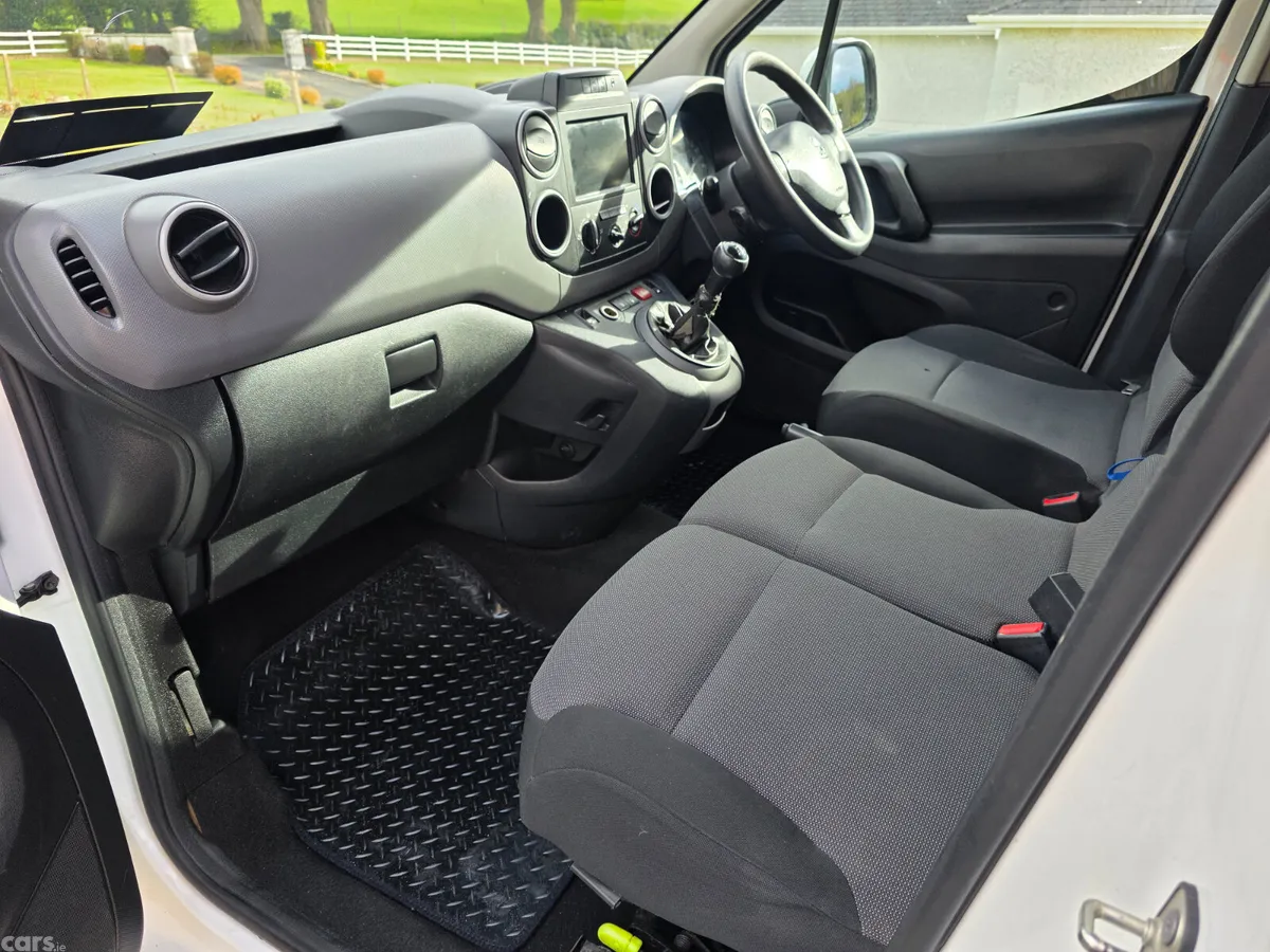 Peugeot Partner MPV, Diesel, 2018, White