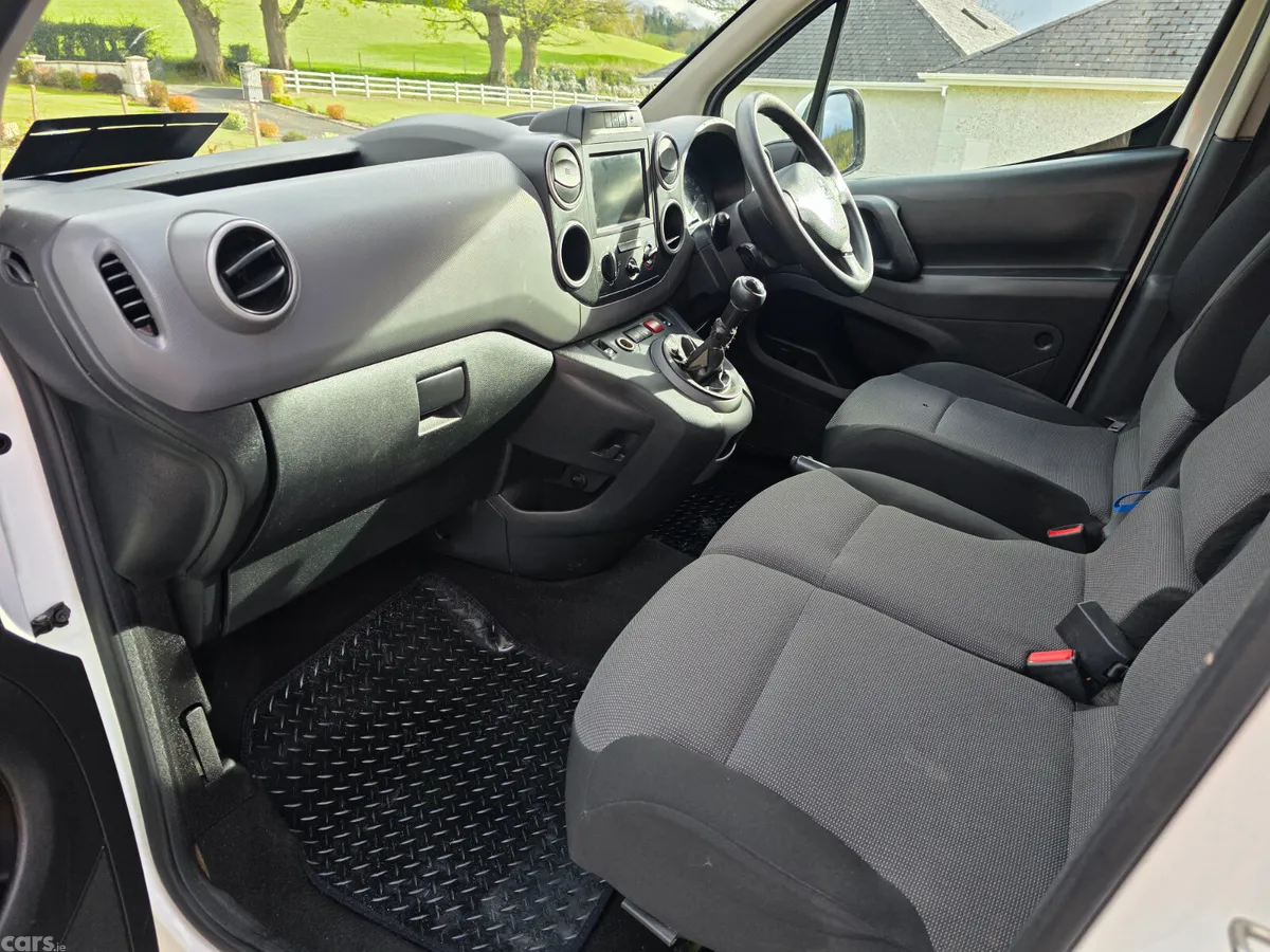 Peugeot Partner MPV, Diesel, 2018, White