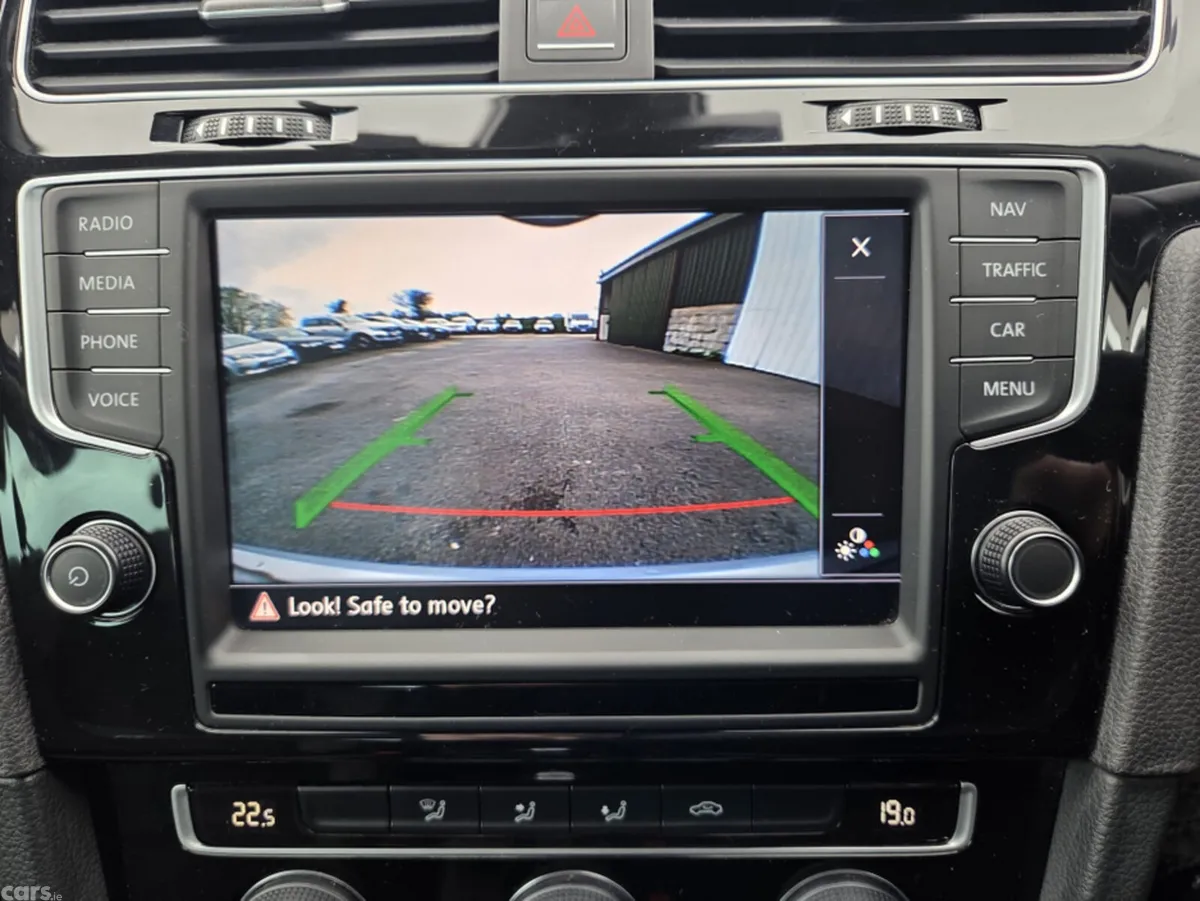 Volkswagen Golf Hatchback, Petrol, 2017, Silver
