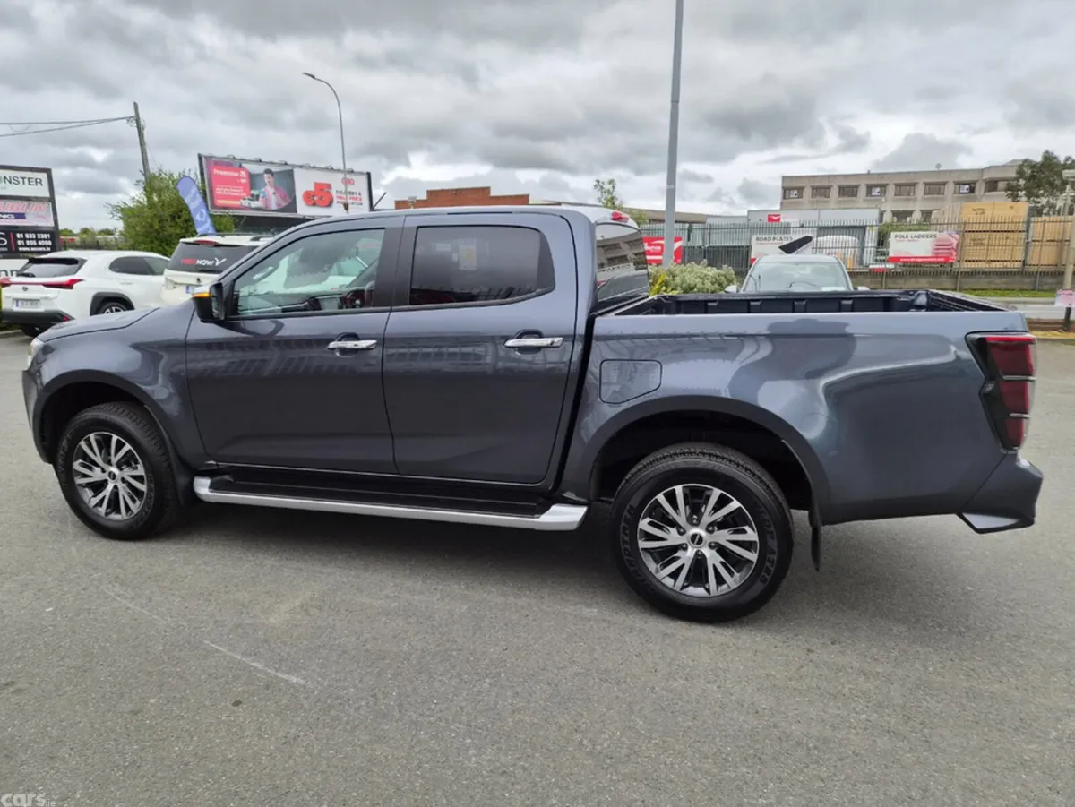 Isuzu D-Max Pick Up, Diesel, 2027, Grey