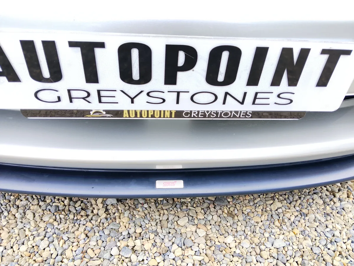 Subaru Legacy Saloon, Petrol, 2004, Silver