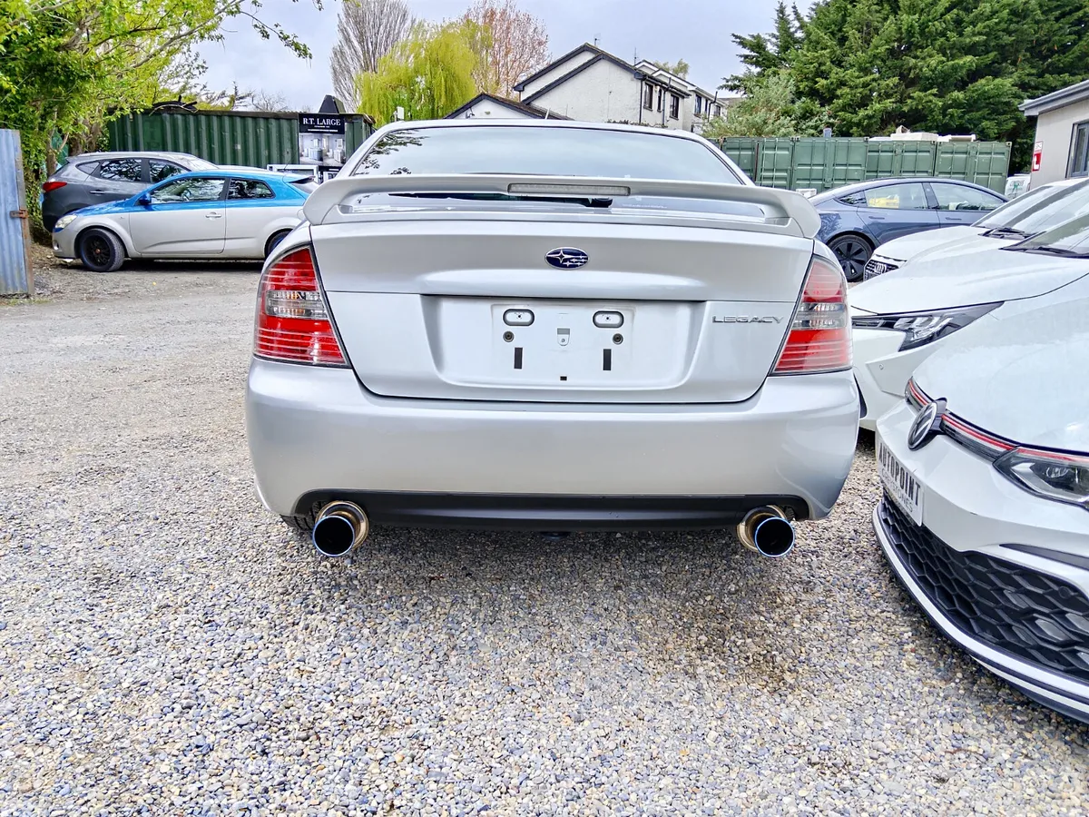 Subaru Legacy Saloon, Petrol, 2004, Silver