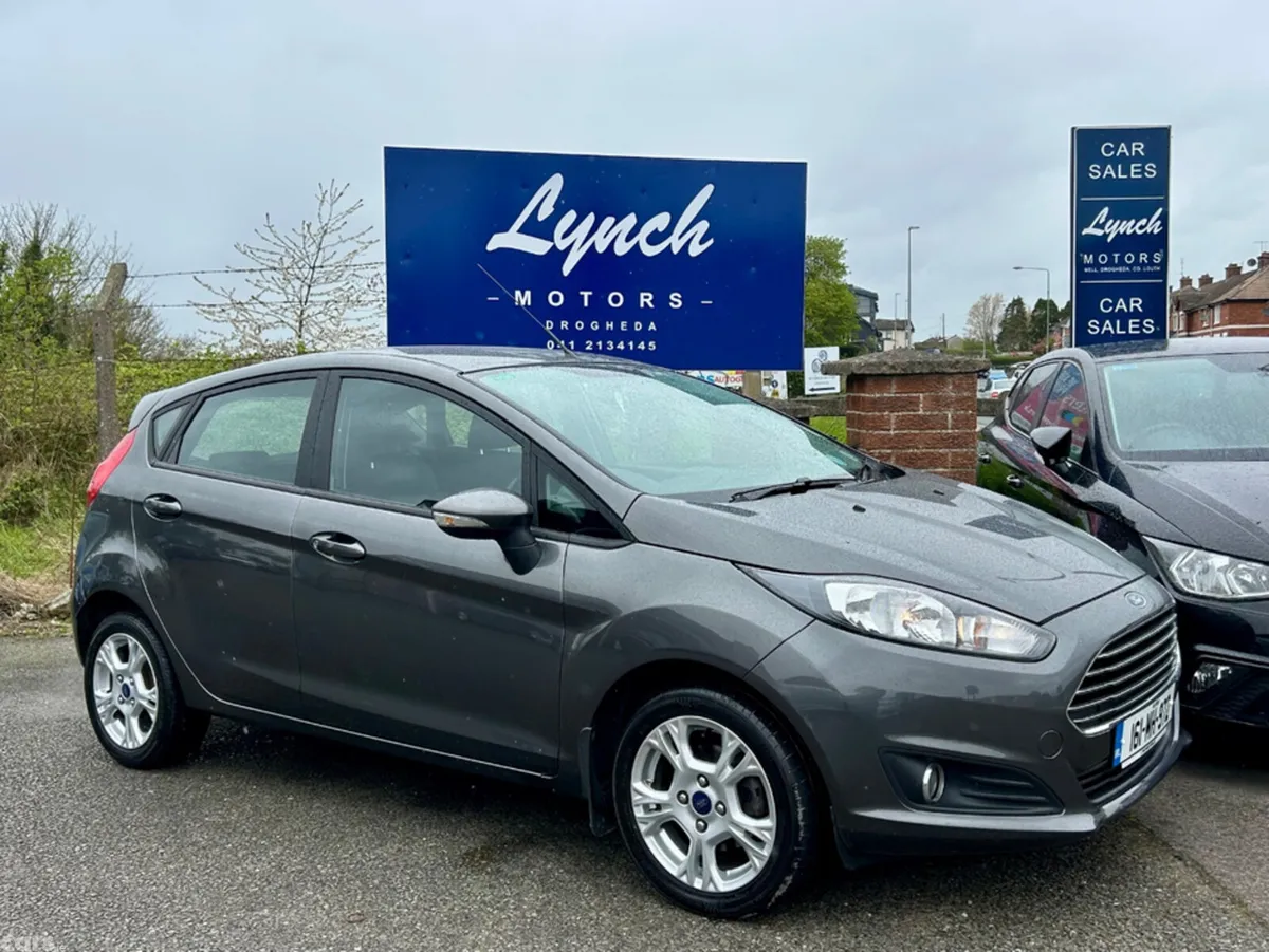 Ford Fiesta Hatchback, Petrol, 2016, Grey