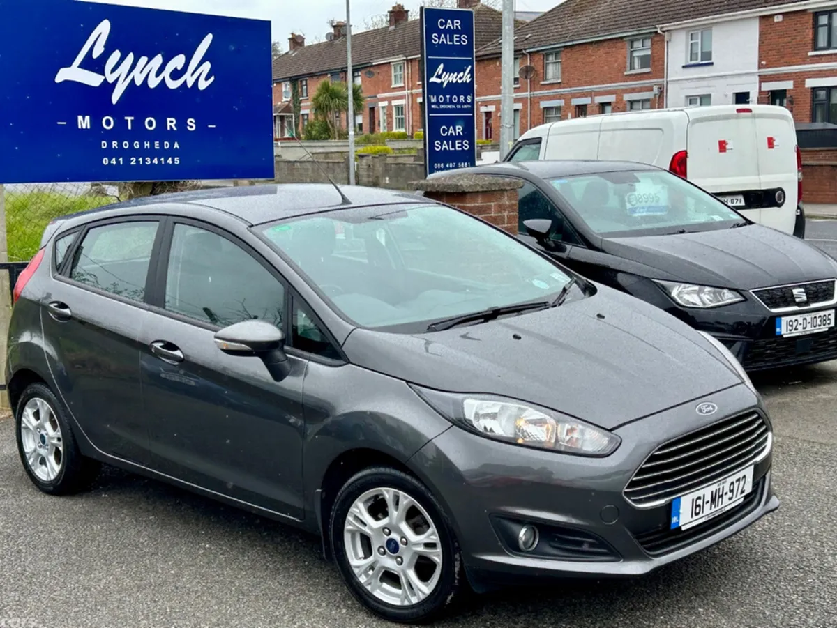 Ford Fiesta Hatchback, Petrol, 2016, Grey