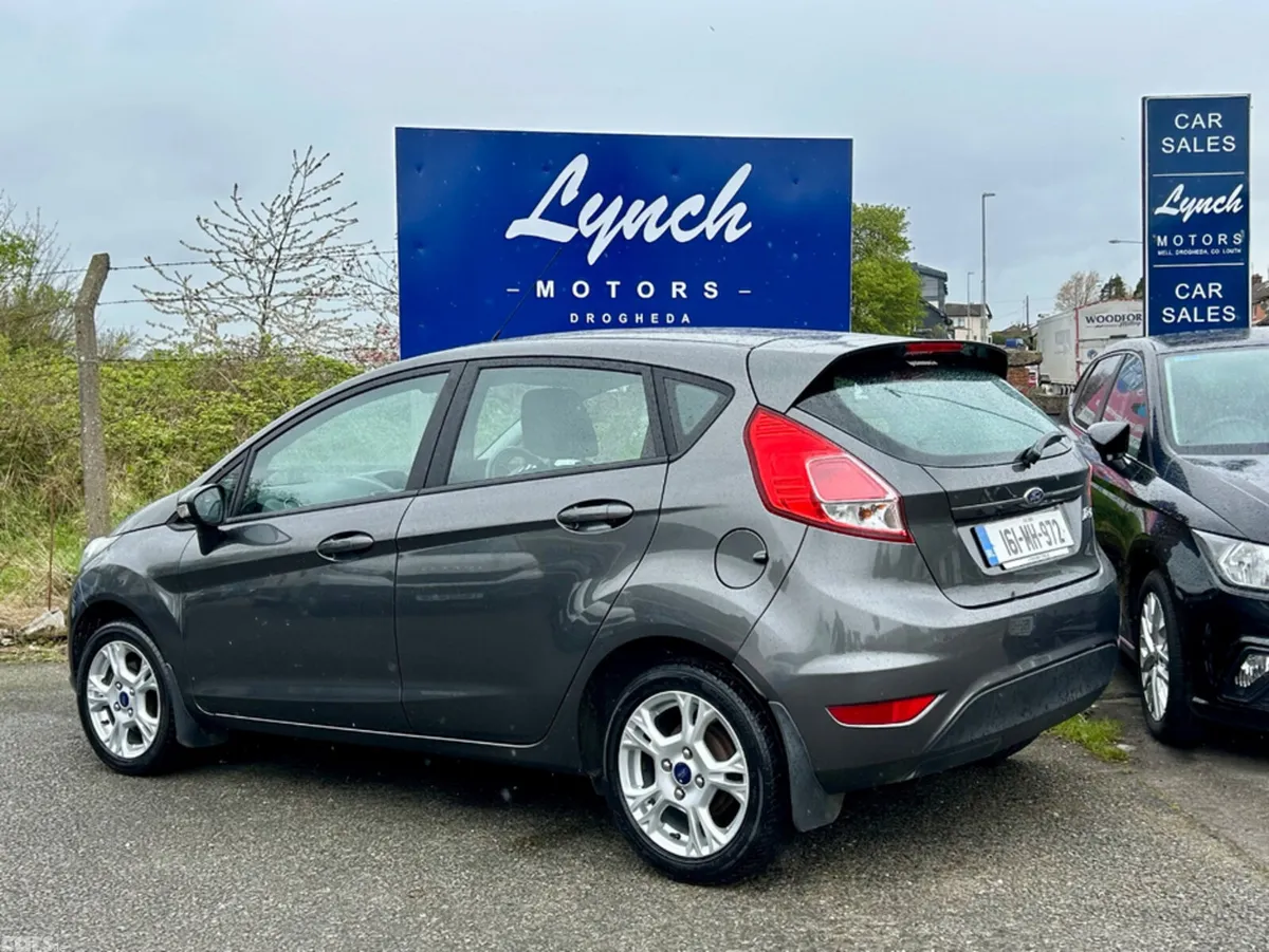 Ford Fiesta Hatchback, Petrol, 2016, Grey