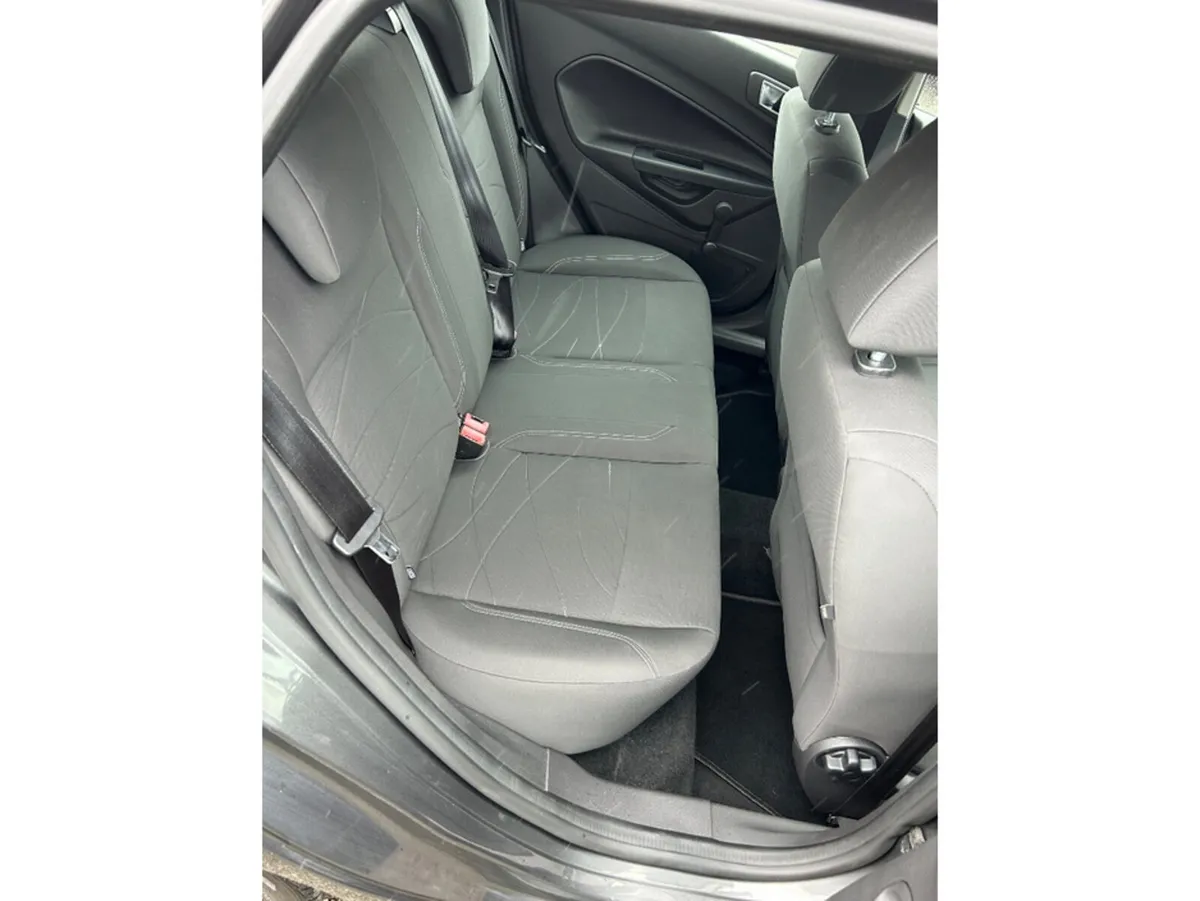 Ford Fiesta Hatchback, Petrol, 2016, Grey