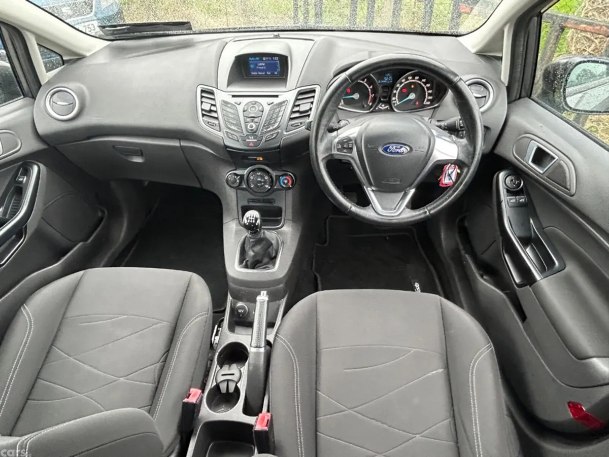 Ford Fiesta Hatchback, Petrol, 2016, Grey